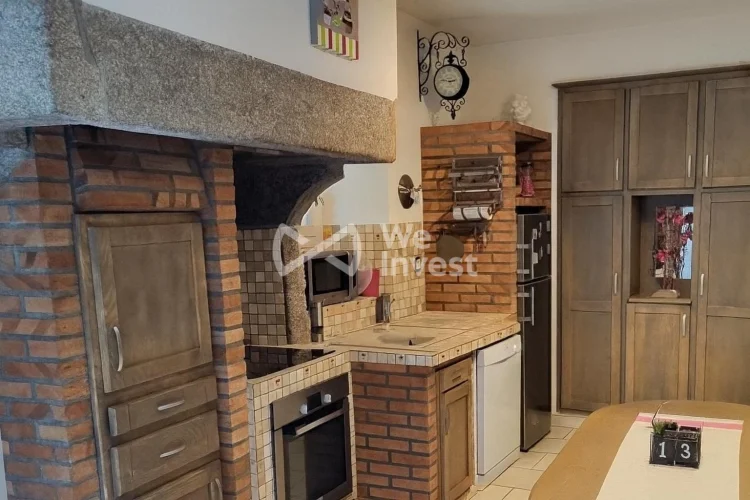 Townhouse with Commercial Premises photo 3