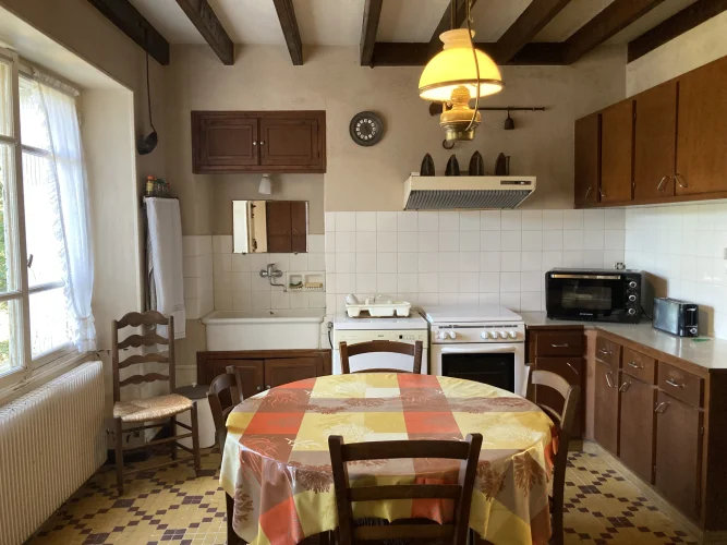 Beautiful Character Property to Restore with Swimming Pool P photo 2