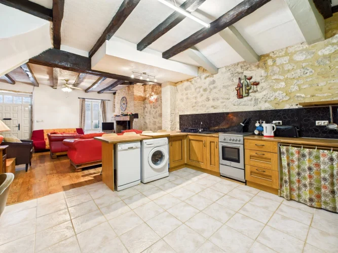 Charming Village House in the Heart of the Bastide of Tournon D'agenais photo 4