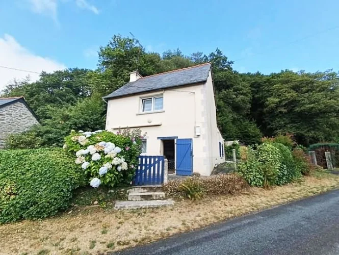 Detached Stone and Slate Property(54 sqm), Situated in a Rural Spot, in the Area of Plounevez