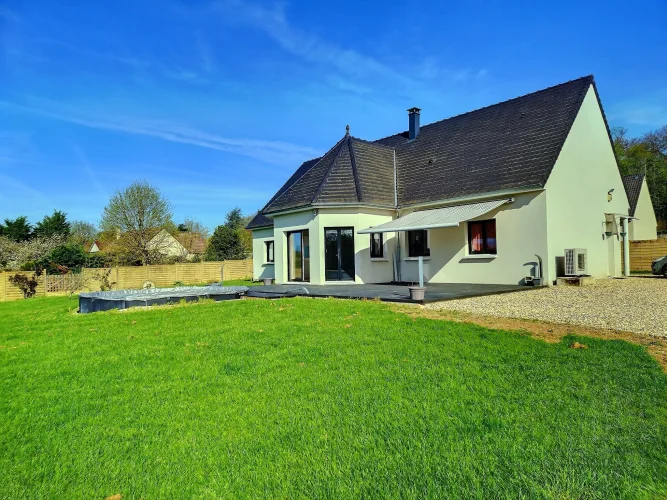 Single-Storey Houses - 5 Rooms - 129m² - Courteilles 28