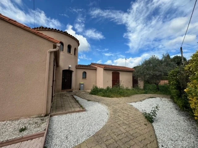 Limoux - Very Close to the Centre - Single-Storey House with