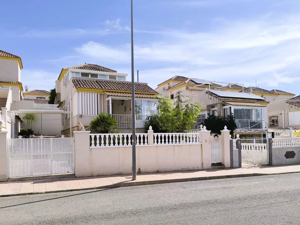 Villa in San Fulgencio, Alicante province photo 2
