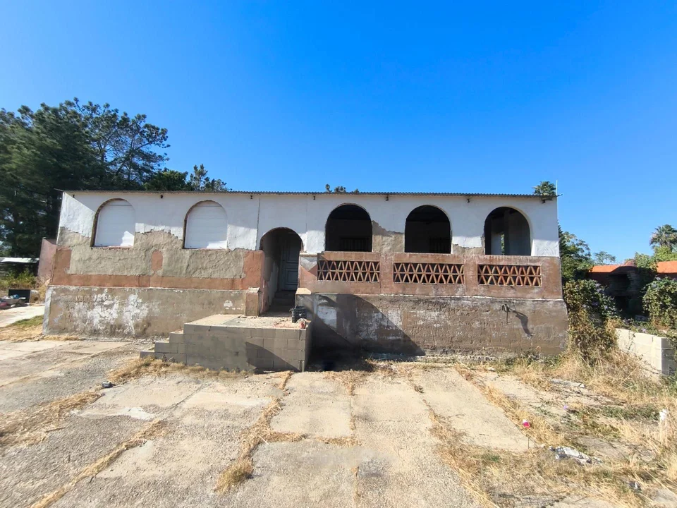 Country house in Gibraleon, Huelva province
