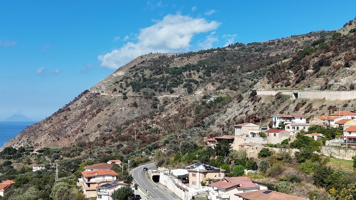 Property in Joppolo photo 4