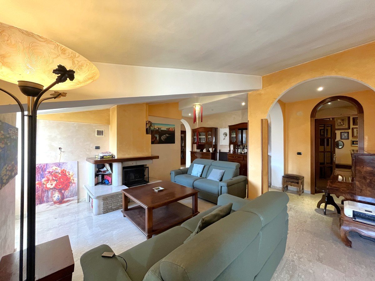 3 bedrooms penthouse, 202 m² Broccostella, Frosinone (province) photo 3