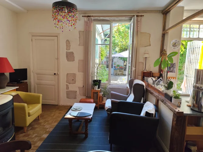 Elegant Character 3-Bedroom Townhouse with Private Courtyard in the Heart of Historic Civray photo 3
