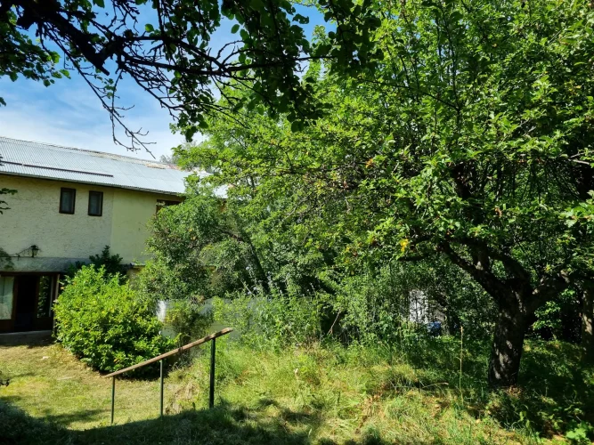 House with Land and Garage photo 3