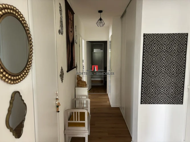 Apartment for Sale in Saint-André-De-Cubzac photo 3