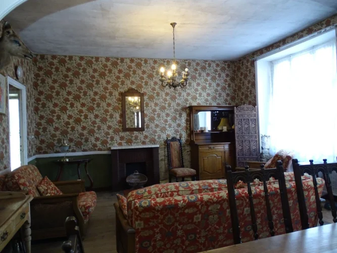 Cotes D'armor Saint Nicolas du Pélem, a 7-Bed Semi-Detached House in the Centre of the Village photo 5