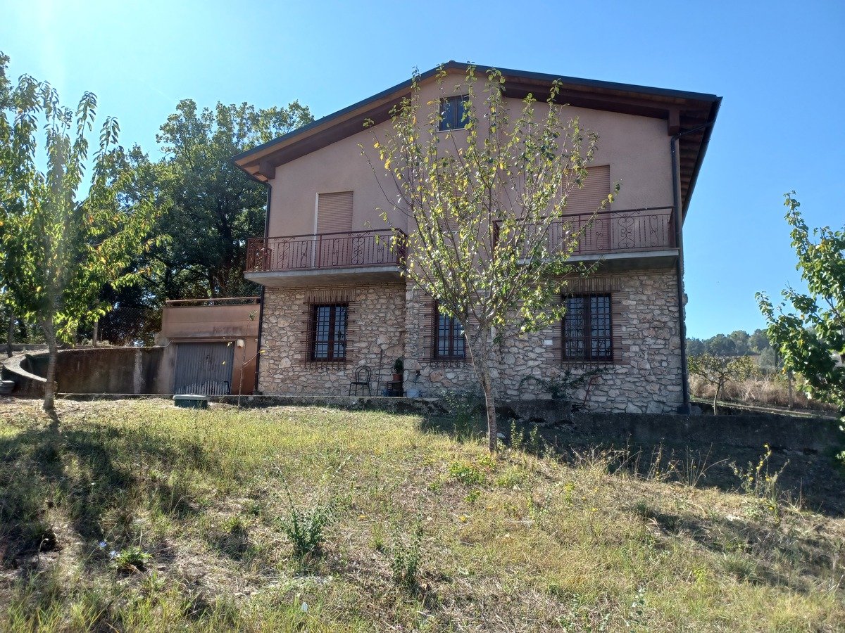 7 bedrooms detached house, 220 m² Marsciano, Perugia (province) Lake Trasimeno