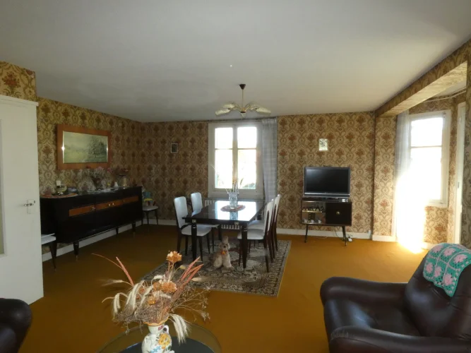 A Nice Semi Detached Village House Connected to Mains Drainage and Mains Gas. Attached Garden. photo 4