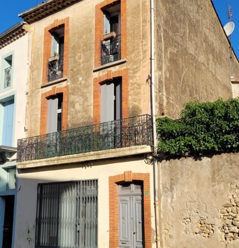 Charming Duplex Apartment, Furnished and Renovated, in the Centre of the Village, with 60 M2 of Living Space and Interio…
