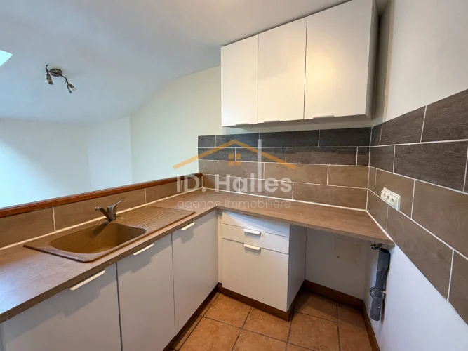 House for Sale in Renazé photo 2