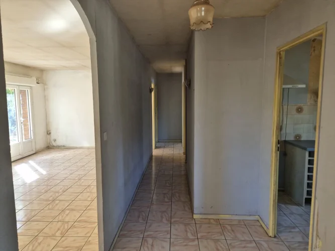 Detached House, 3 Bedrooms, Garage and Enclosed Garden on a Wooded Plot of 1,600 m² photo 4
