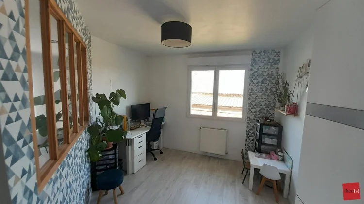 Comfortable House in a Quiet Village 15 Minutes from Laval photo 4