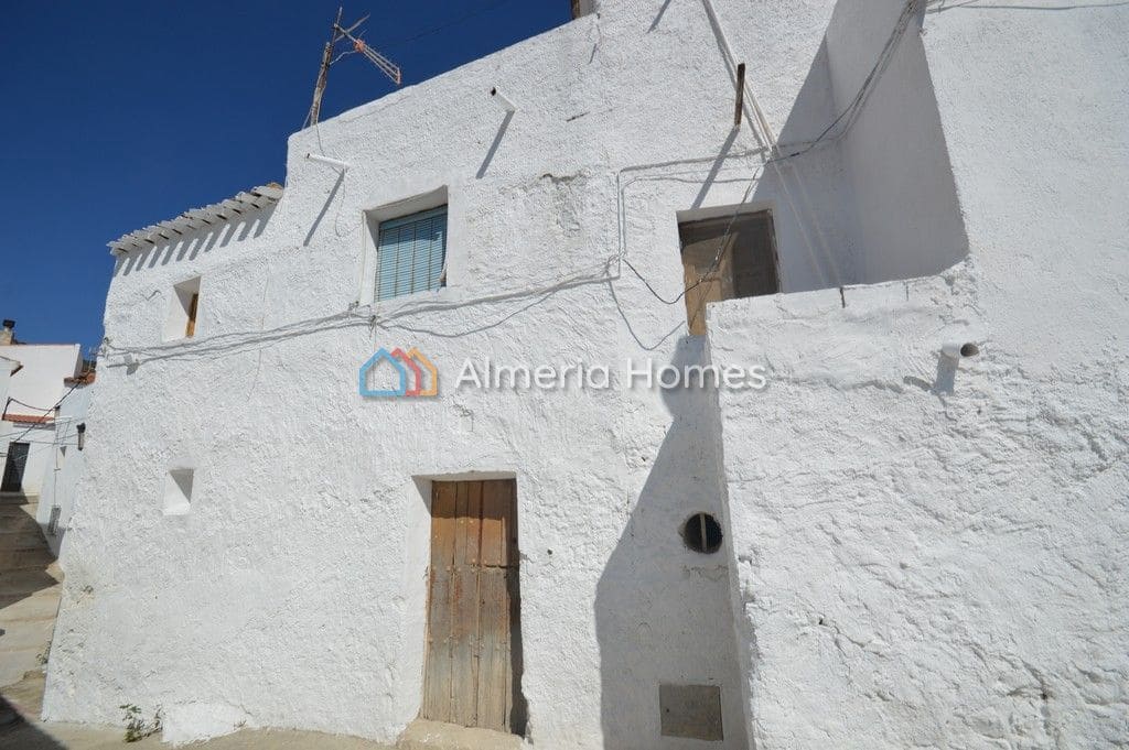 Townhouse for sale in Suflí, Almería photo 2
