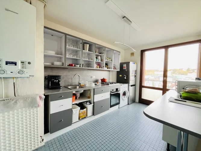 Beautiful F4 Apartment in the City Center photo 3
