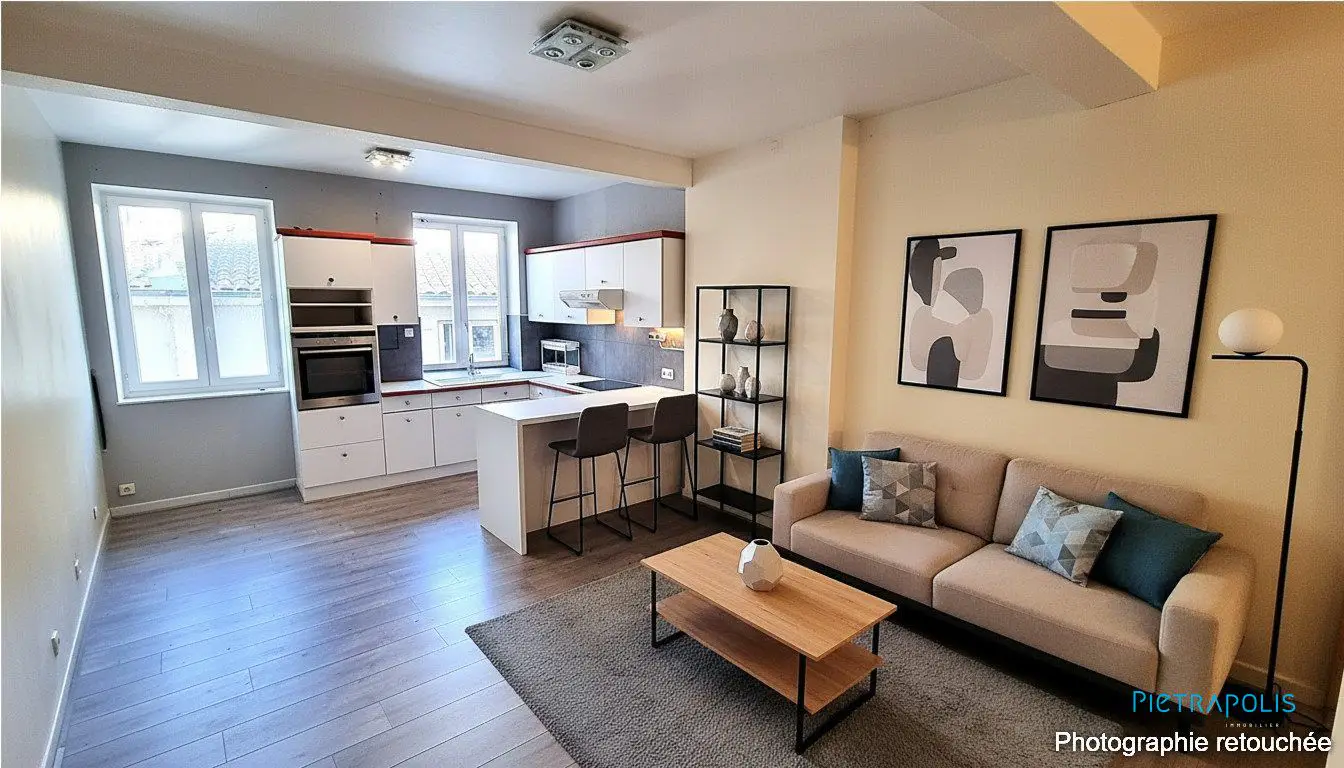 Apartment for sale in Rive De Gier — 2 bedrooms, 67 m²