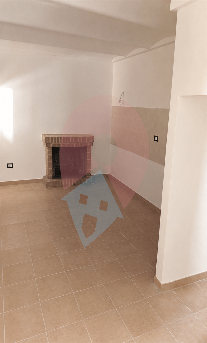 Property in Villa Santa Lucia Degli Abruzzi photo 4