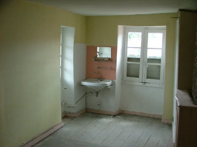 Rental Investment Building: 2 Flats + 1 Commercial Local photo 5