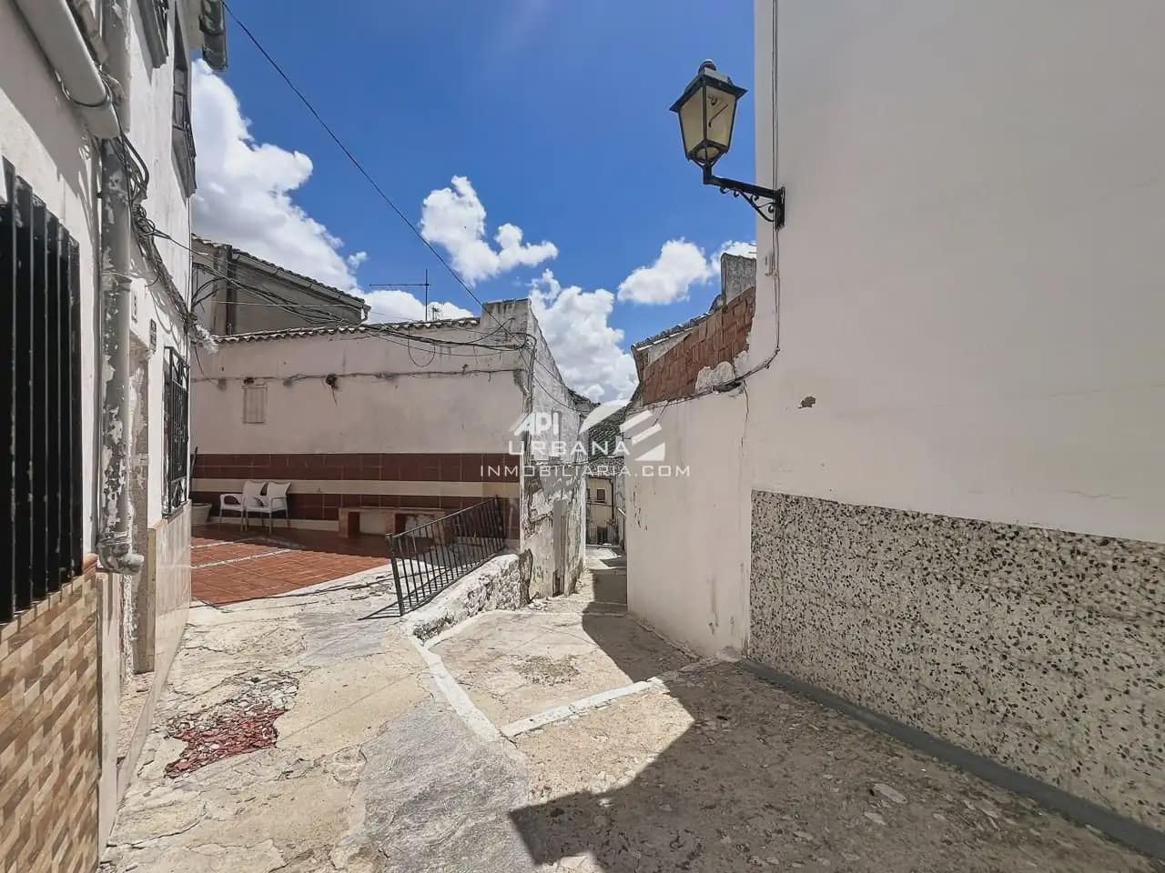 Townhouse for sale in Baena, Córdoba photo 2