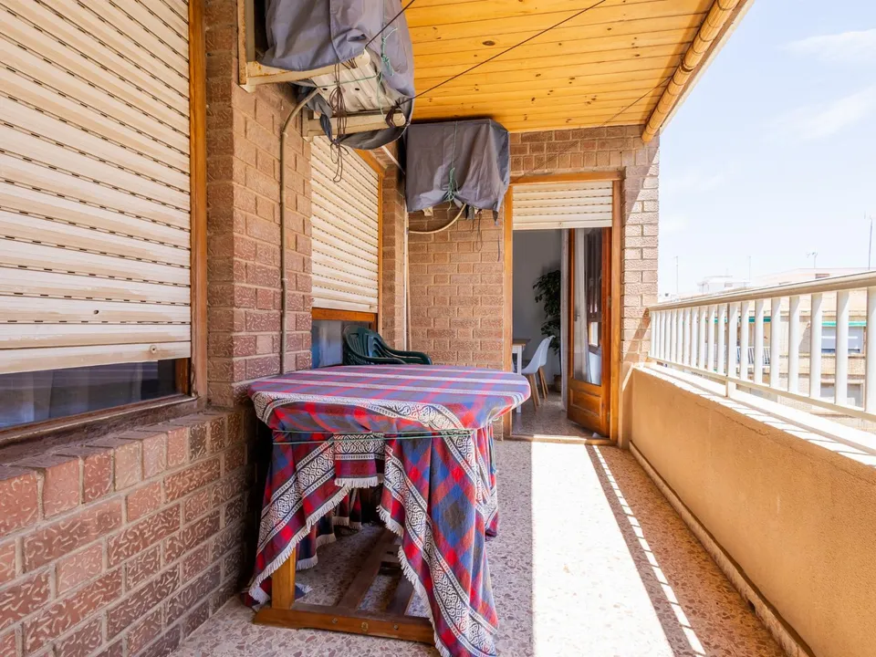 Homes Overseas photo 2