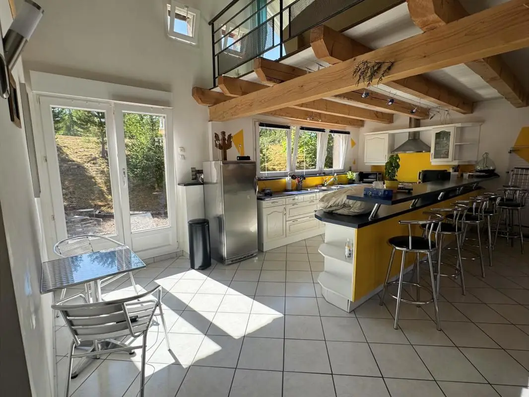House for sale in Provencheres Et Colroy — 2 bedrooms, 97 m² photo 3