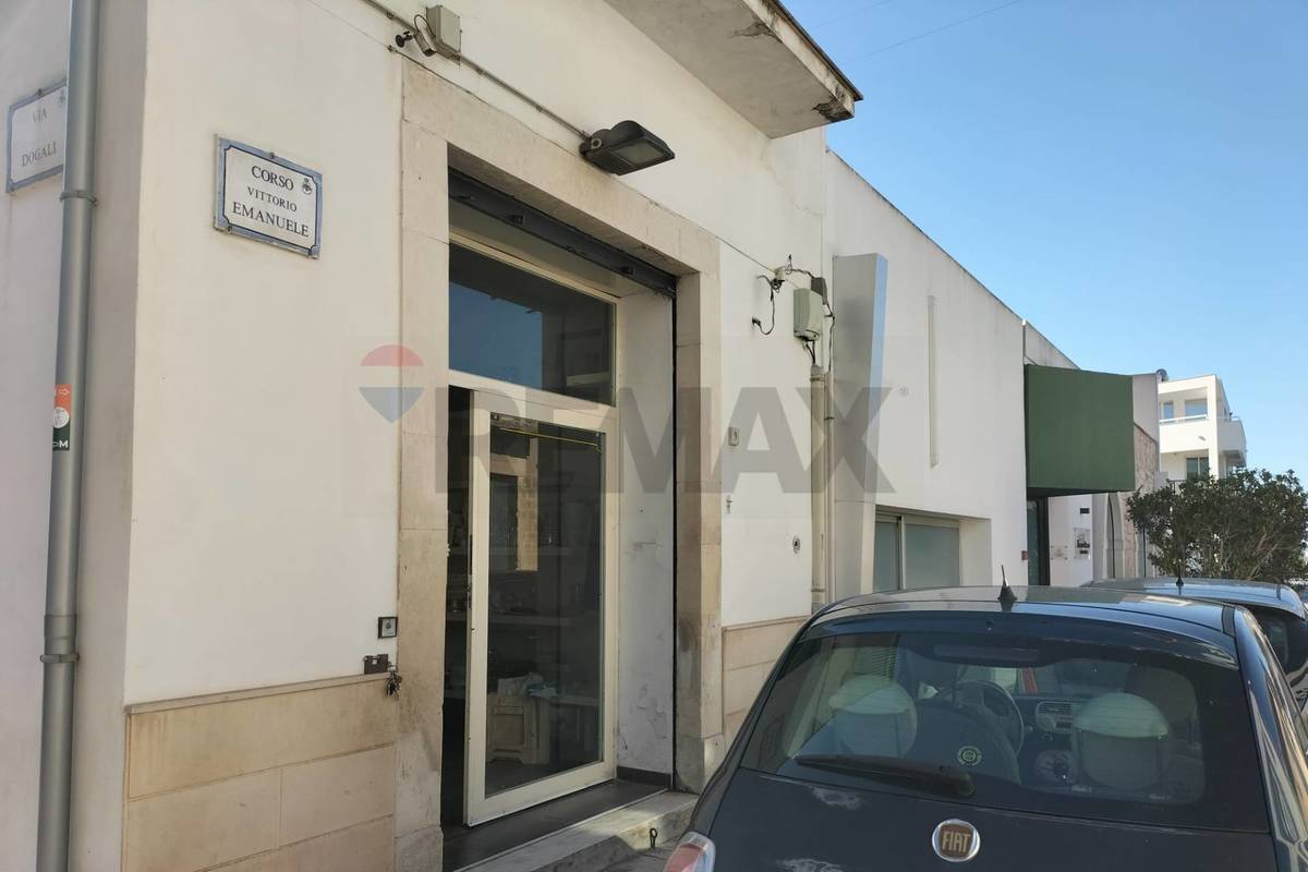 Commercial property, 40 m² Comiso, Ragusa (province) photo 4