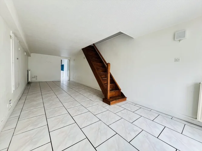 Renovated House with Land photo 2