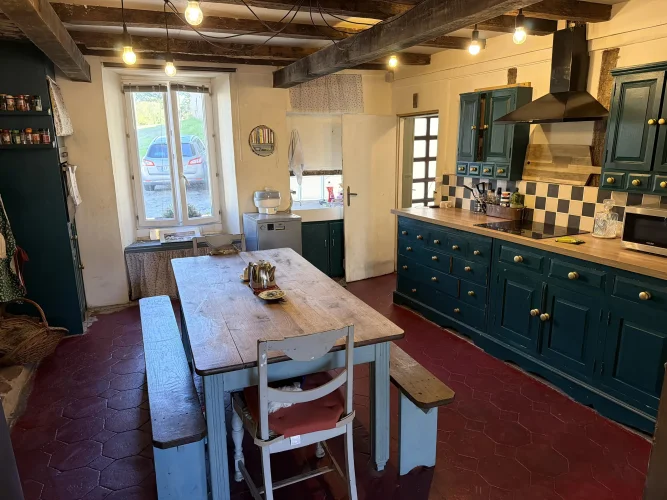 On the Egde of a Vibrant Town, Two Bedroom House photo 4