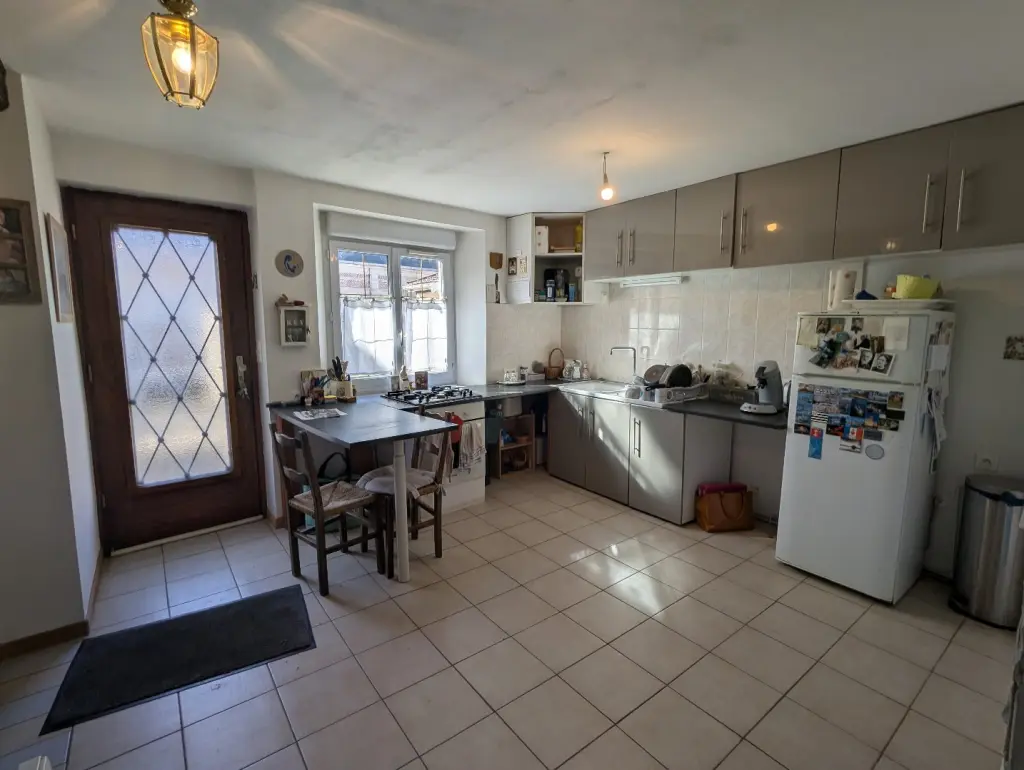 Maison en pierre 2 étages photo 2