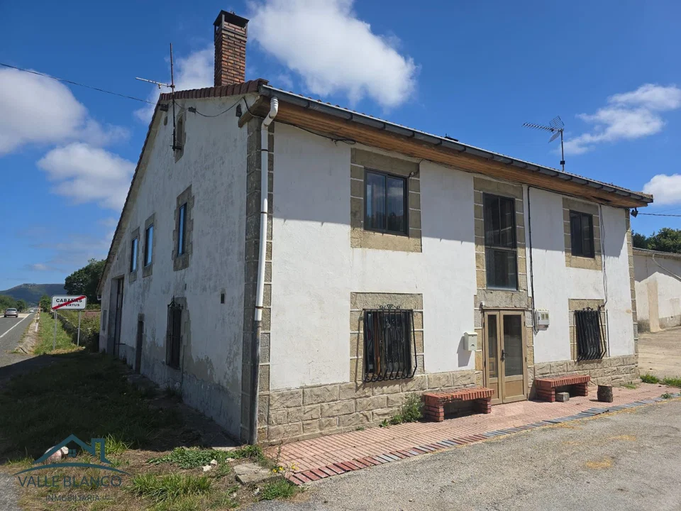 Villa in Valle De Valdebezana, Burgos province photo 3