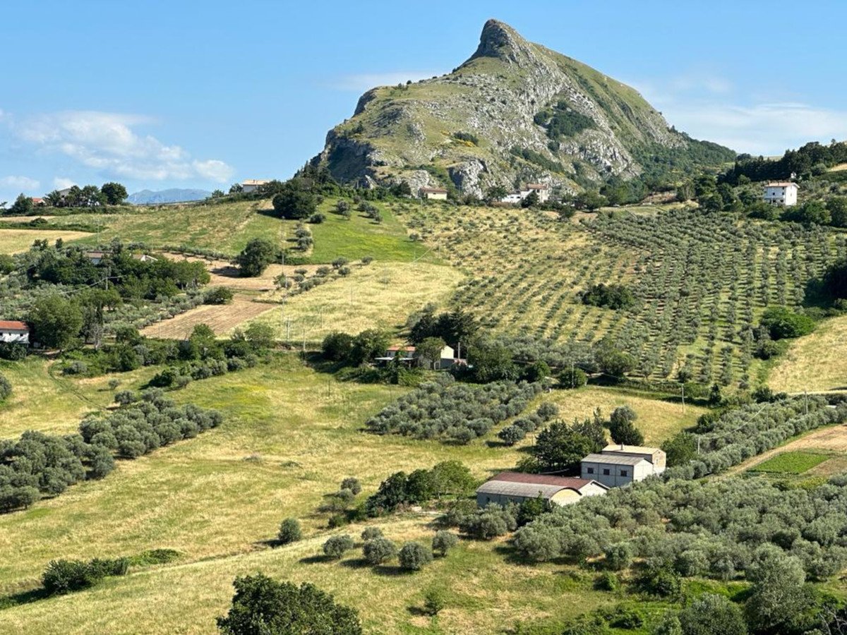 4 bedrooms farm, 150 m² Corvara, Pescara (province)