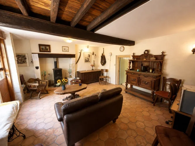 Stone House to Renovate, Close to Aubeterre-Sur-Dronne photo 4