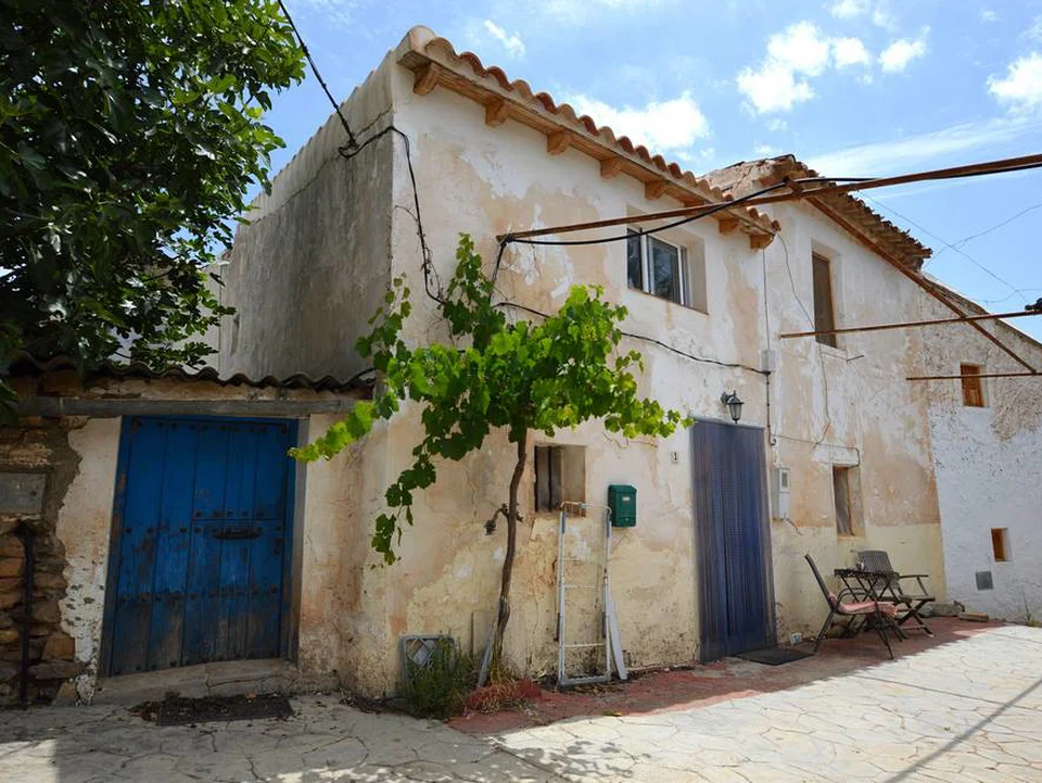 Town house in Lubrin, Almeria province