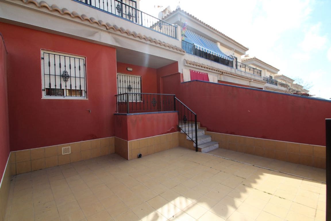 Terraced Villa for sale in Aguas Nuevas, Torrevieja, Alicante