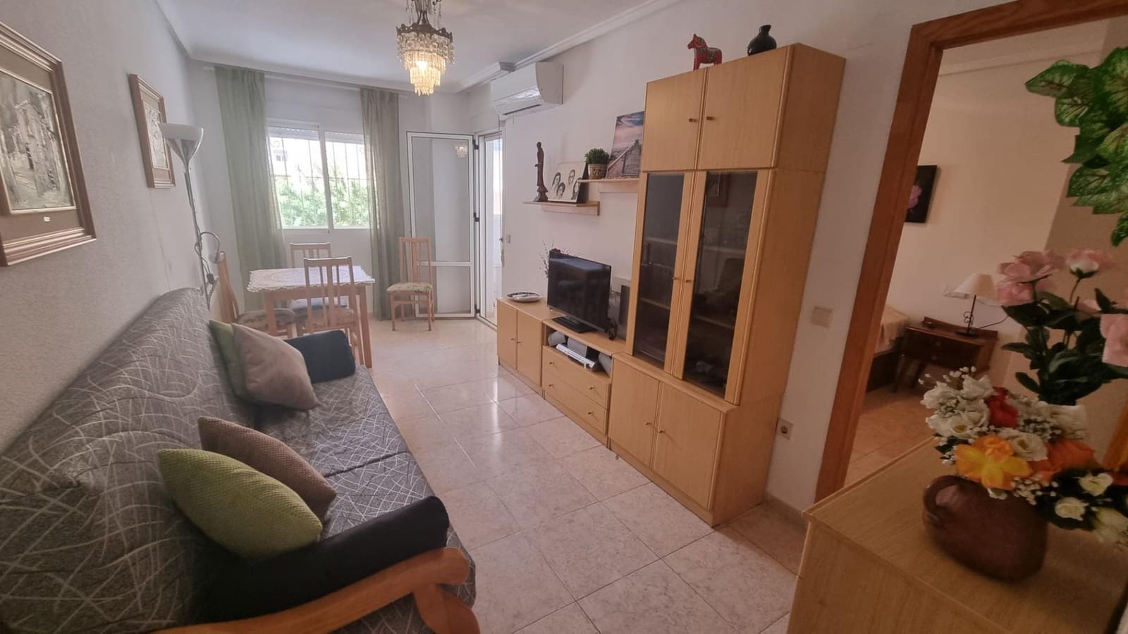 Apartment for sale in Centro, Torrevieja, Alicante photo 2
