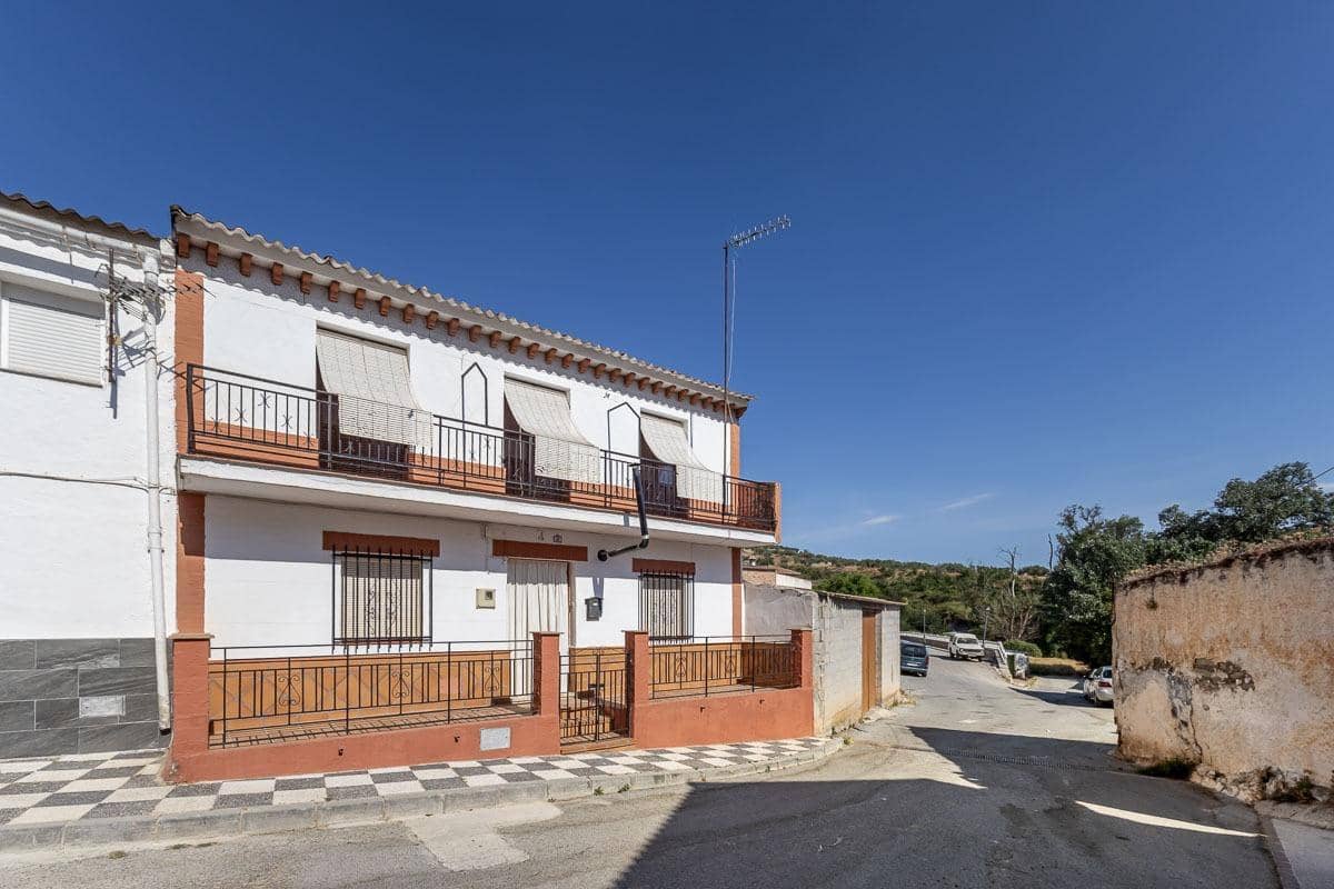 Villa for sale in Jayena, Granada