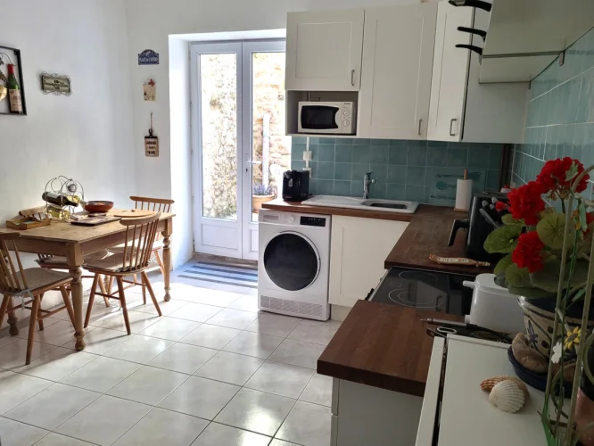 Charming Duplex Apartment, Furnished and Renovated, in the Centre of the Village, with 60 M2 of Living Space and Interio… photo 4