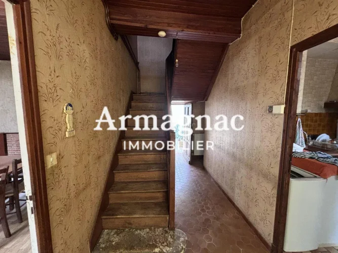 Village House to Renovate photo 4