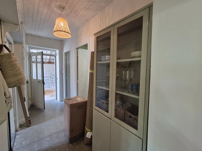 Correze. Le Lonzac. Stone House Partly Renovated with Large Covered Terrace and Garden of 232m² photo 4