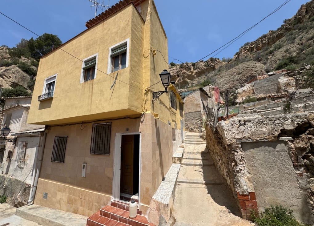 Townhouse for sale in Blanca, Murcia