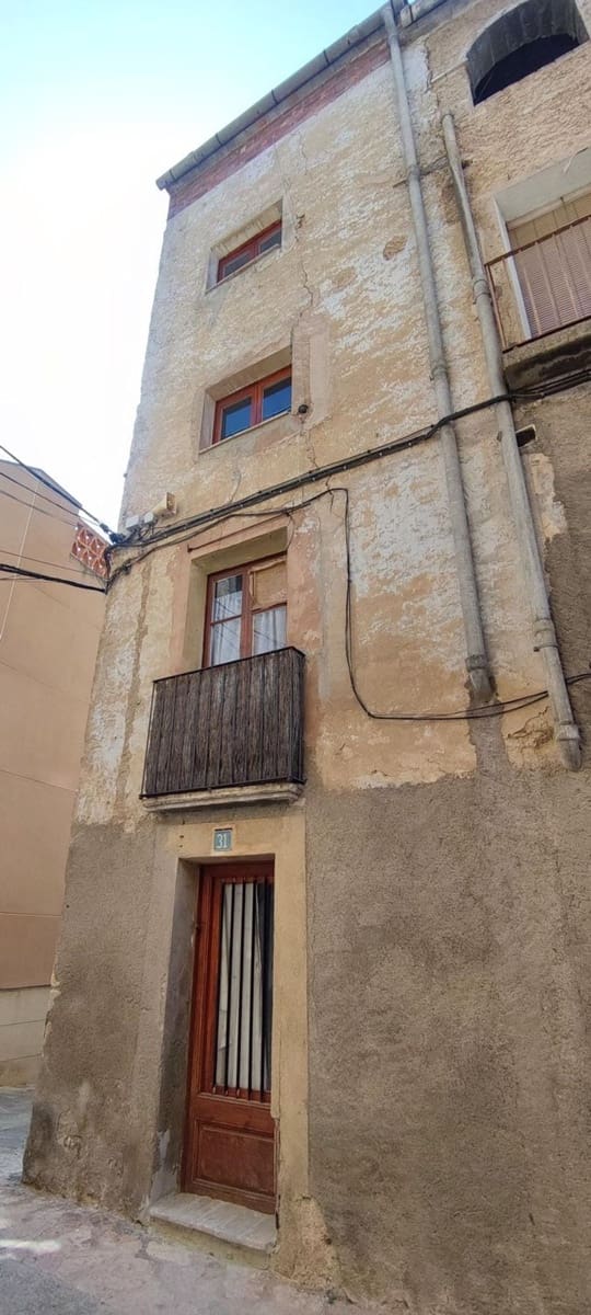 Townhouse for sale in Cabacés, Tarragona photo 4