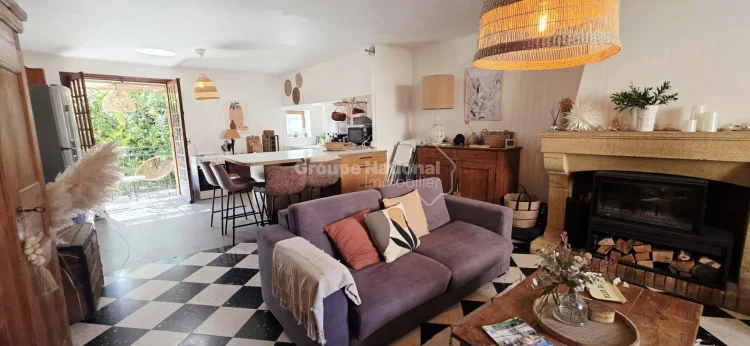 Village House of 135 m² in the Heart of Goudargues photo 4