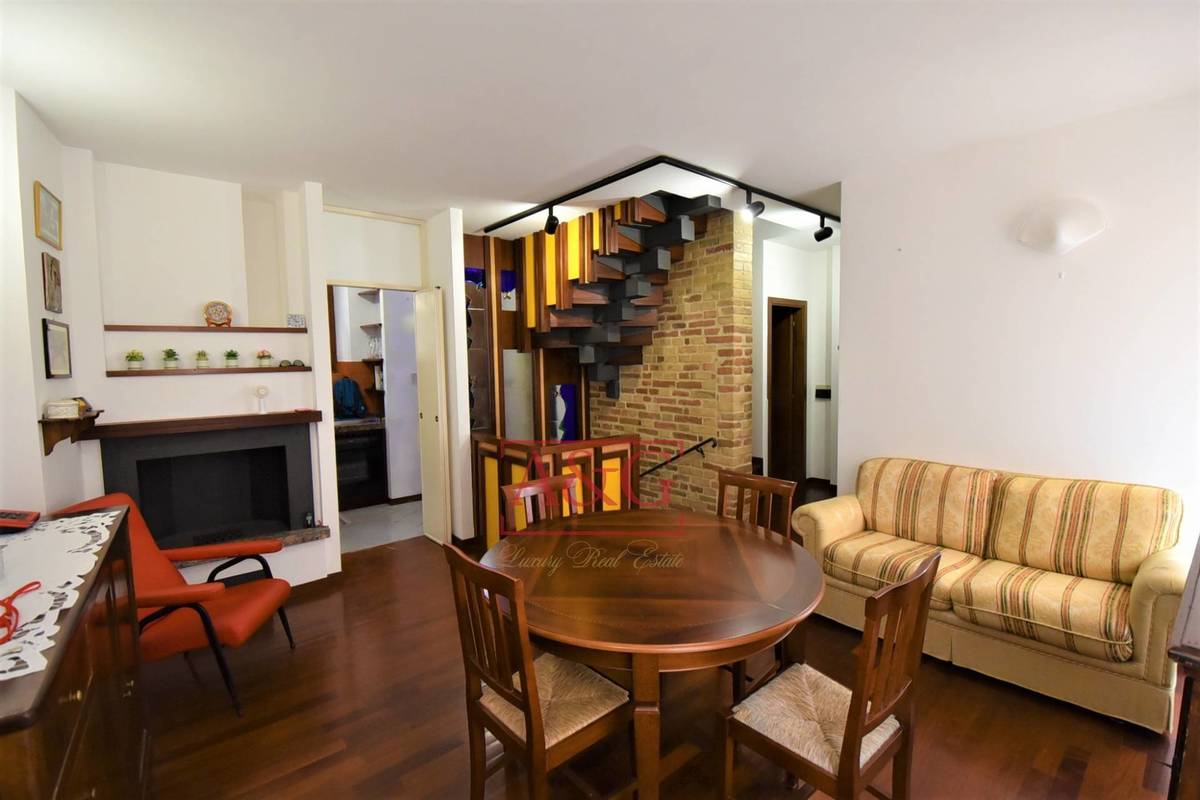 Property in Sarnano photo 5