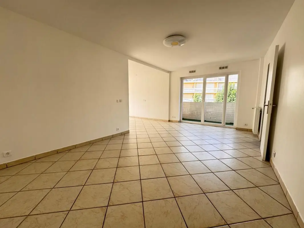 Apartment for sale in Elancourt — 3 bedrooms, 100 m² photo 5