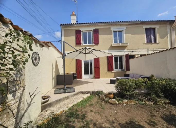 3 Bed House for Sale in Aigre