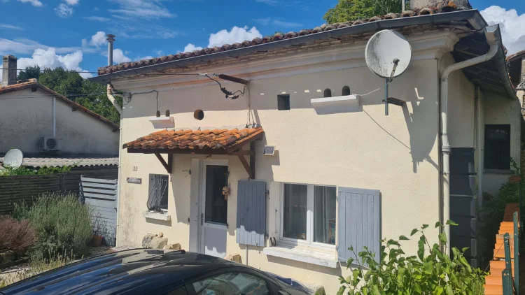 Charming 2-Bedroom House Near Chalais – Modern Comfort Meets Convenience