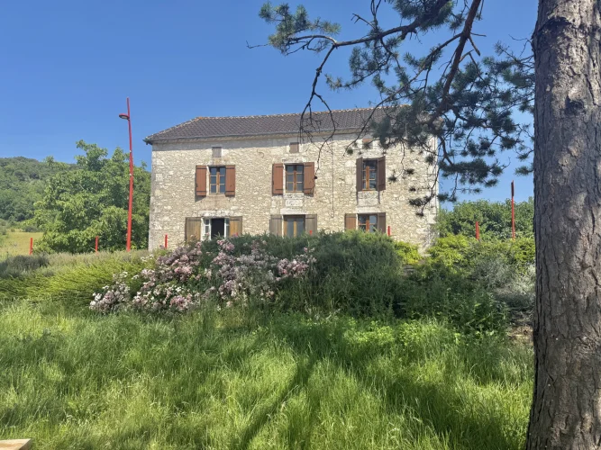 Montaigu De Quercy Stone Village with 2 Bedrooms, Outbuilding photo 4